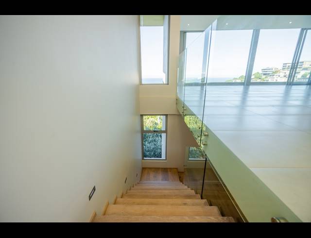 4 BEDROOM TOWNHOUSE FOR SALE IN LA LUCIA RIDGE